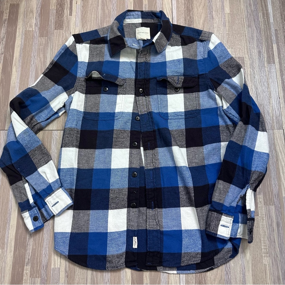American Eagle Blue White Black Plaid Button-Down Flannel Shirt Men’s Medium